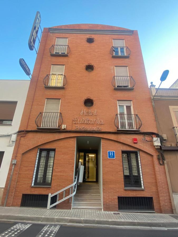 Hotel Lusitania, Centro Ciudad, Parking Privado ميريذا المظهر الخارجي الصورة