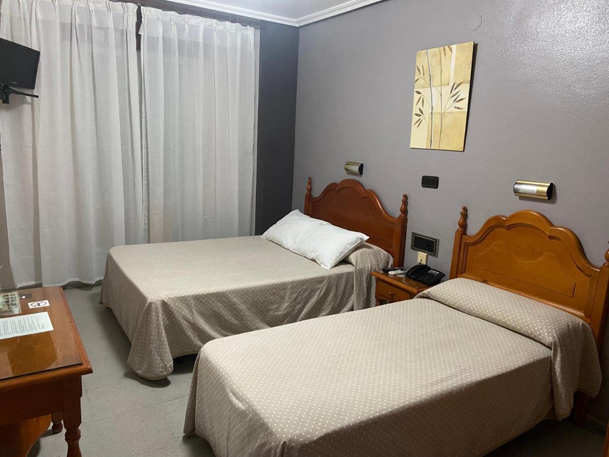 Hotel Lusitania, Centro Ciudad, Parking Privado ميريذا المظهر الخارجي الصورة